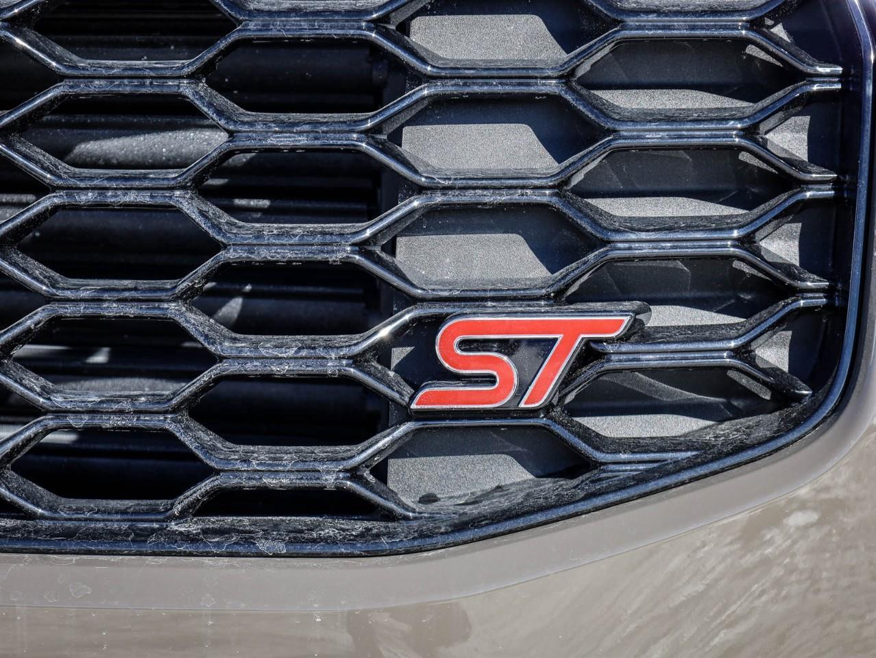 2026 Ford Explorer ST 4dr 4x4 Photo