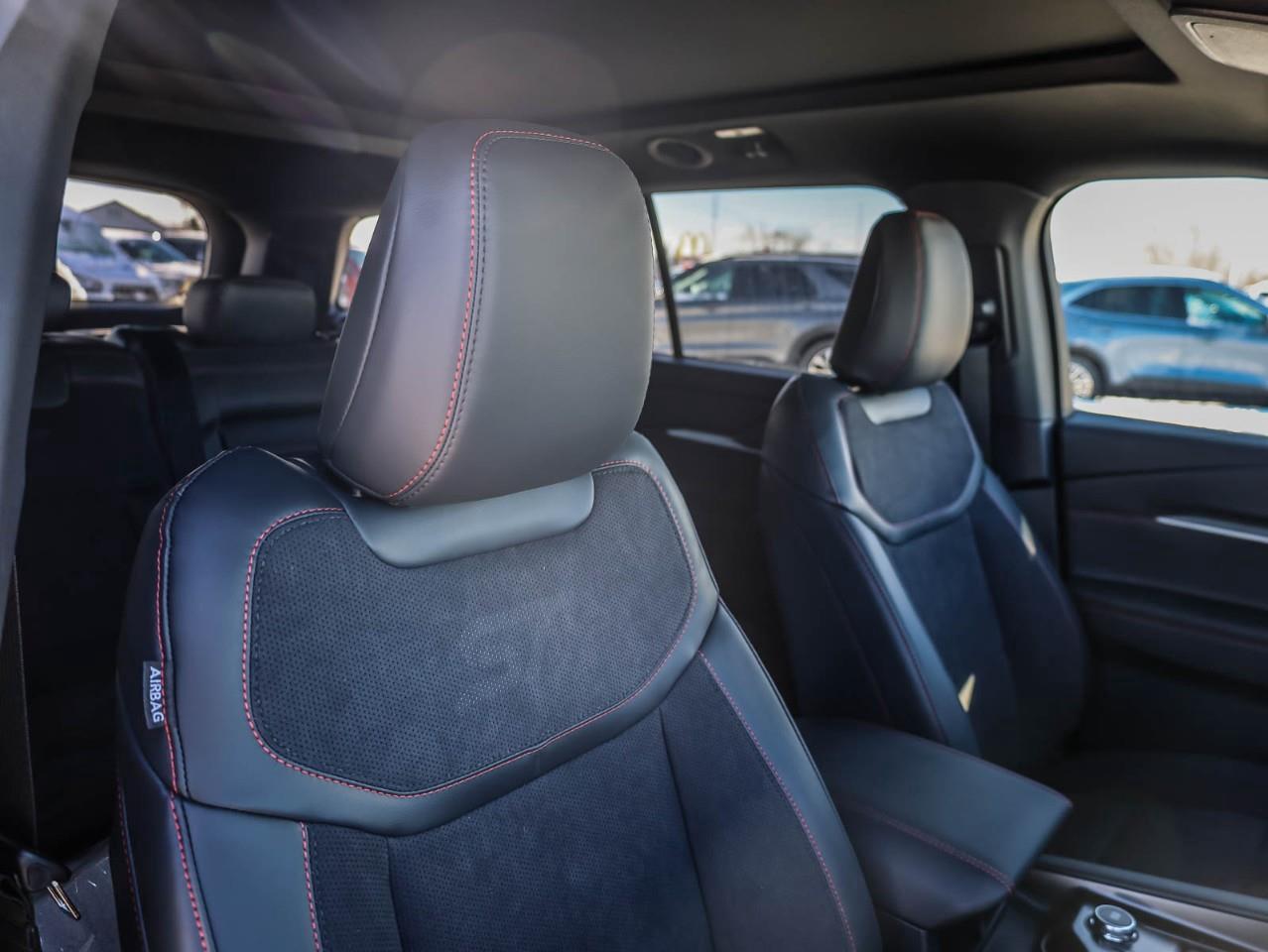 2026 Ford Explorer ST 4dr 4x4 Photo