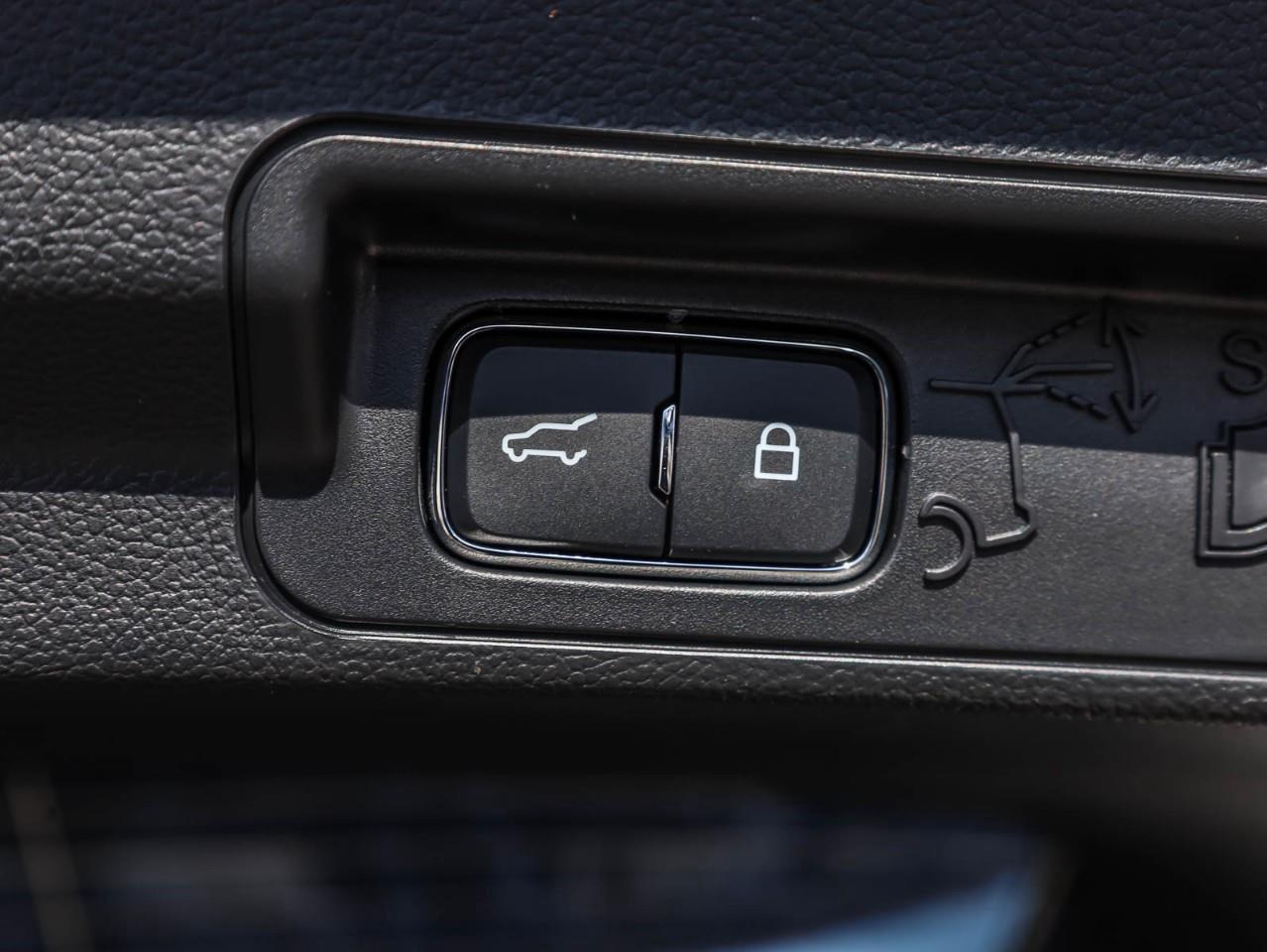 2026 Ford Explorer ST 4dr 4x4 Photo