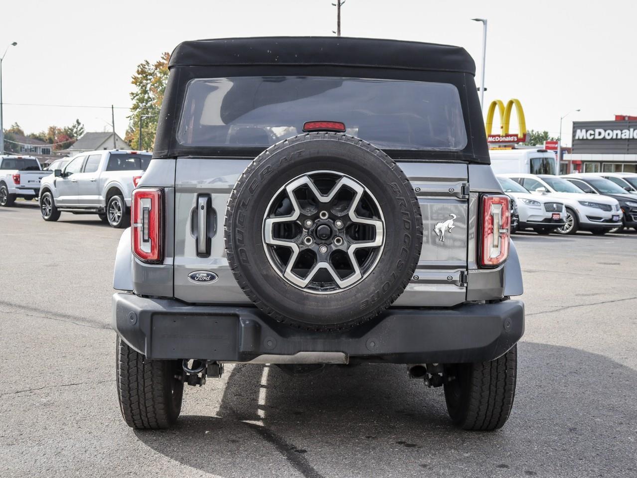 2022 Ford Bronco Outer Banks 4dr 4x4 Photo3