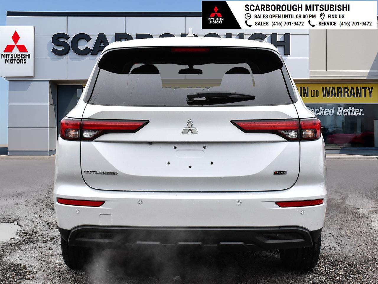 2024 Mitsubishi Outlander ES   4WD   Apple Carplay I  Rear camera Photo