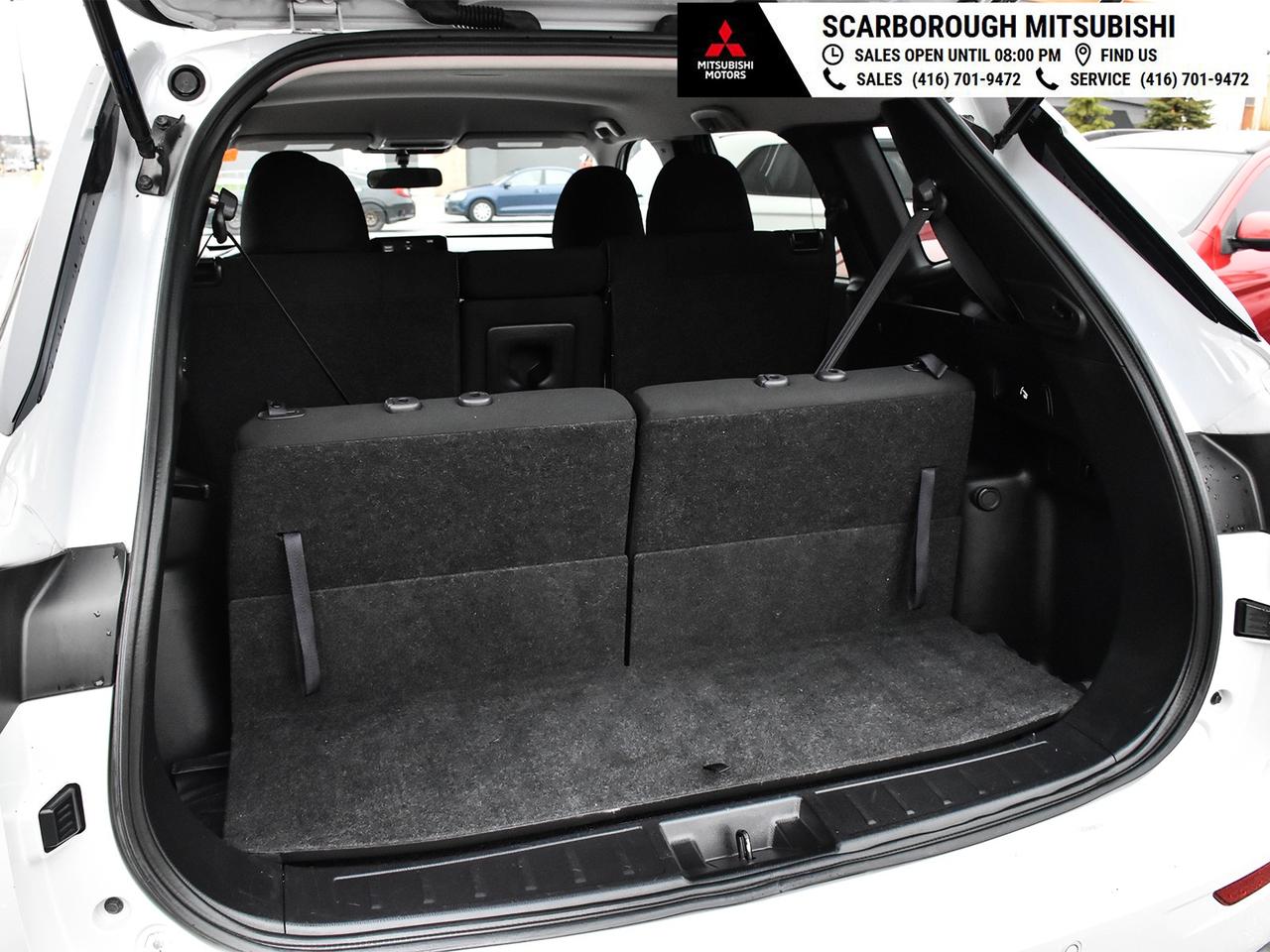 2024 Mitsubishi Outlander ES   4WD   Apple Carplay I  Rear camera Photo