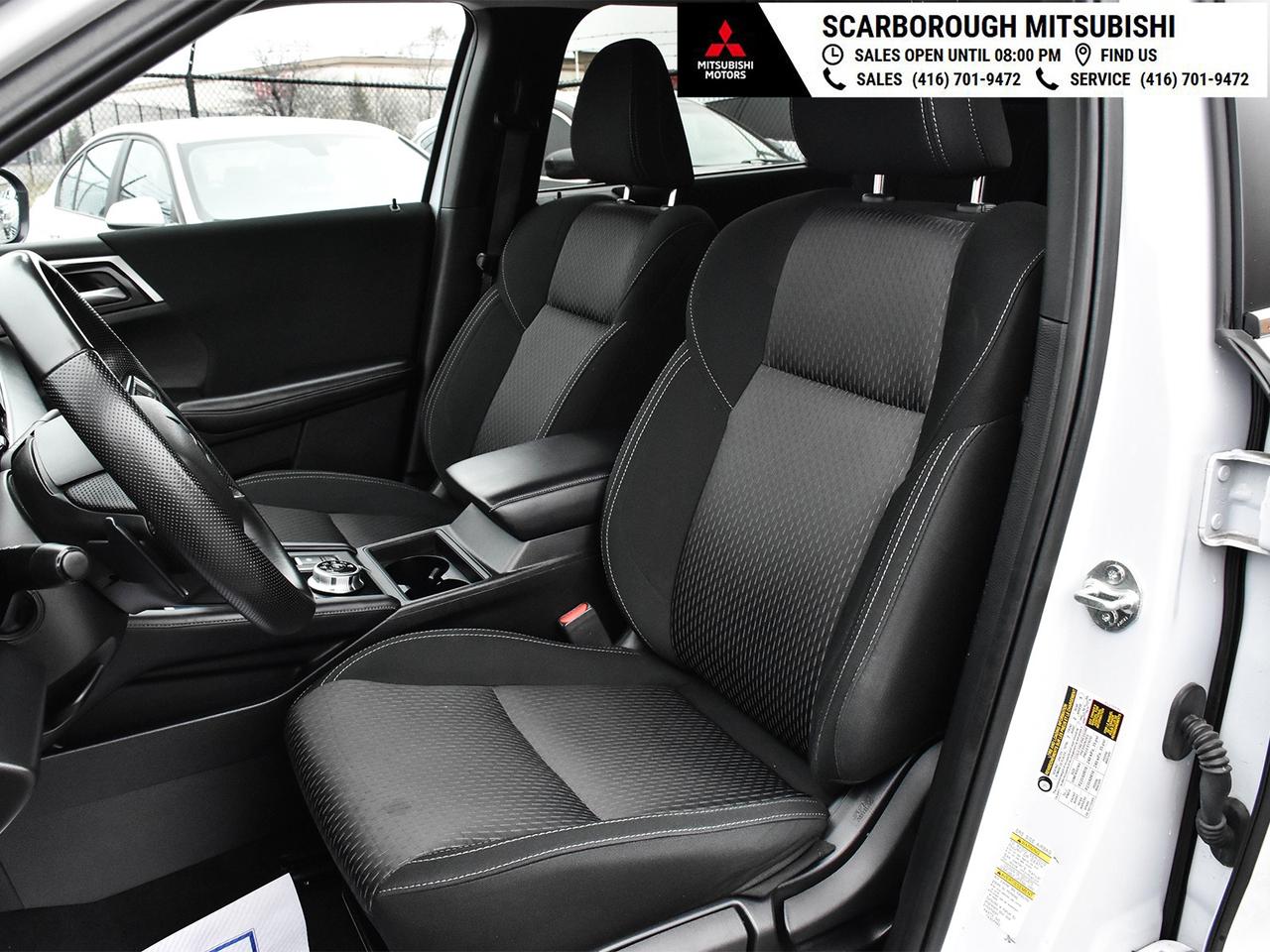 2024 Mitsubishi Outlander ES   4WD   Apple Carplay I  Rear camera Photo