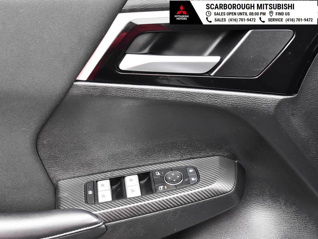 2024 Mitsubishi Outlander ES   4WD   Apple Carplay I  Rear camera Photo