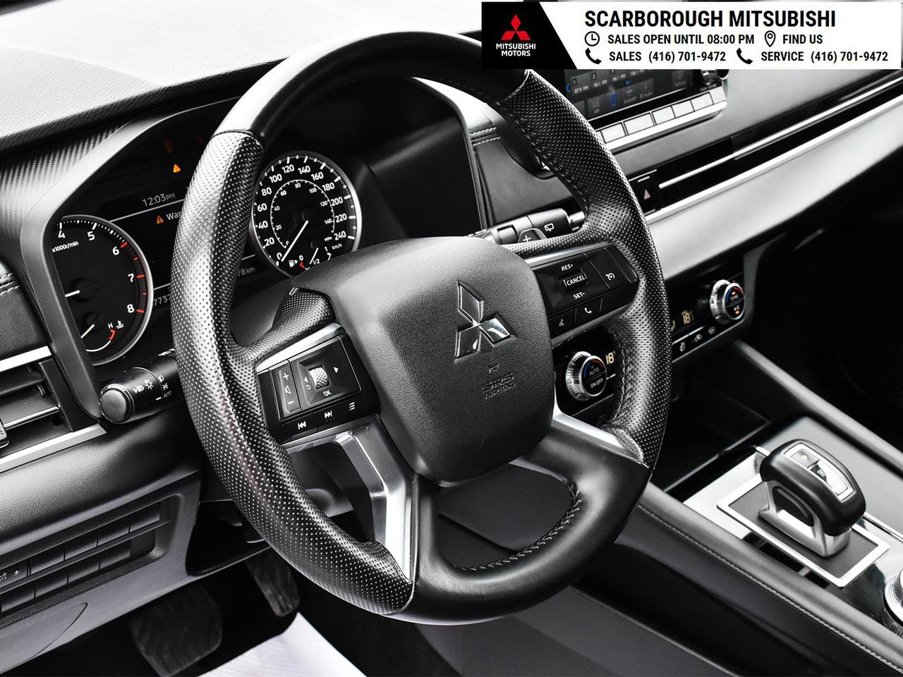 2024 Mitsubishi Outlander ES   4WD   Apple Carplay I  Rear camera Photo