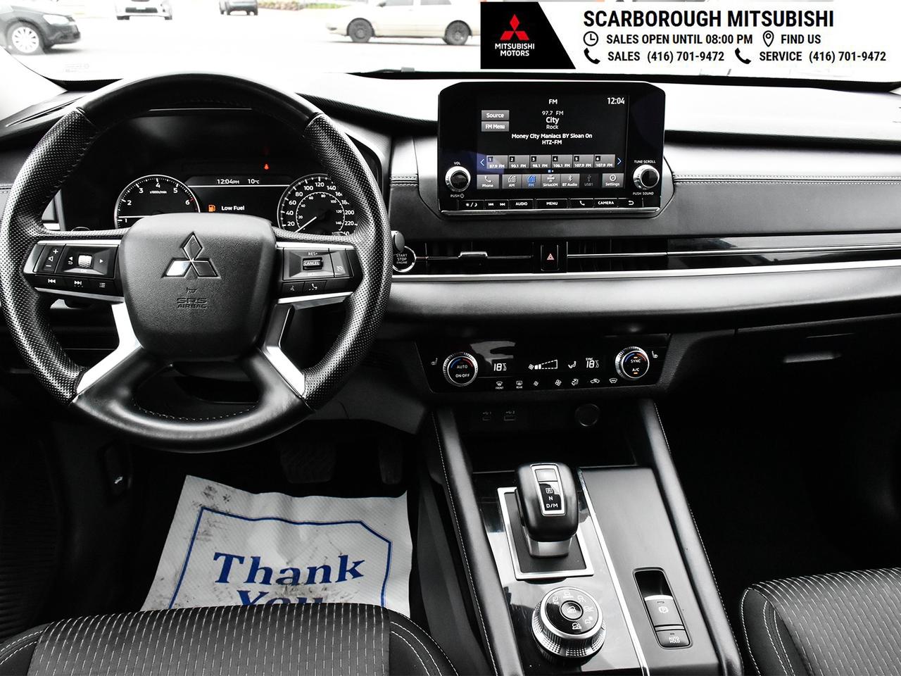 2024 Mitsubishi Outlander ES   4WD   Apple Carplay I  Rear camera Photo