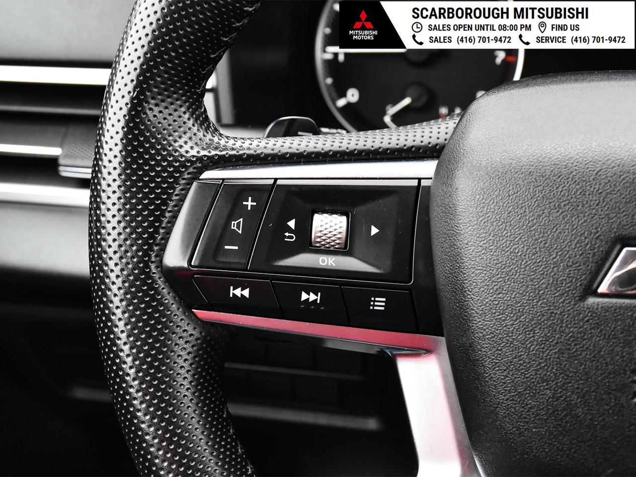 2024 Mitsubishi Outlander ES   4WD   Apple Carplay I  Rear camera Photo
