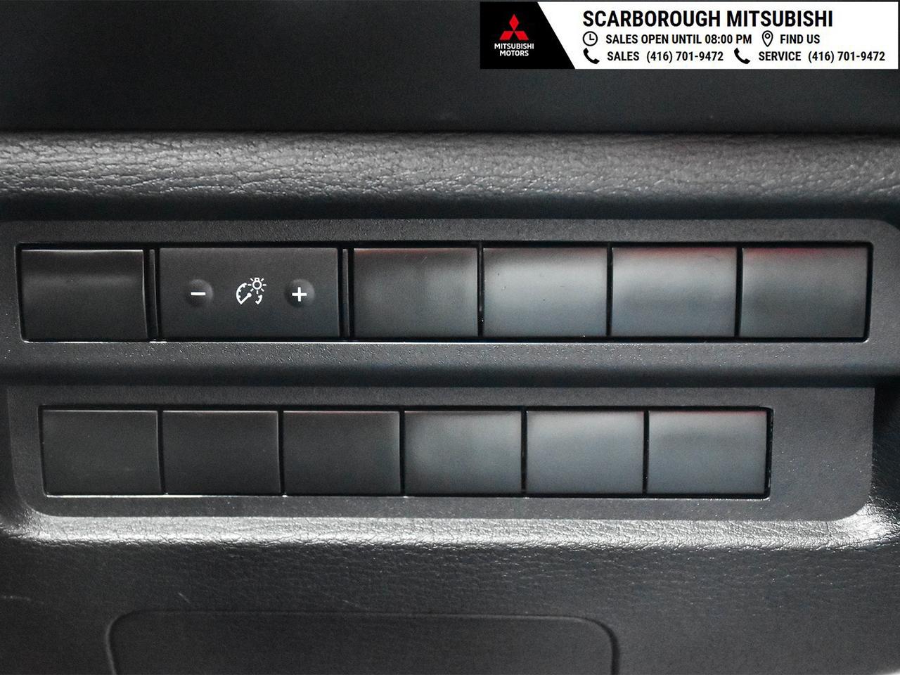 2024 Mitsubishi Outlander ES   4WD   Apple Carplay I  Rear camera Photo