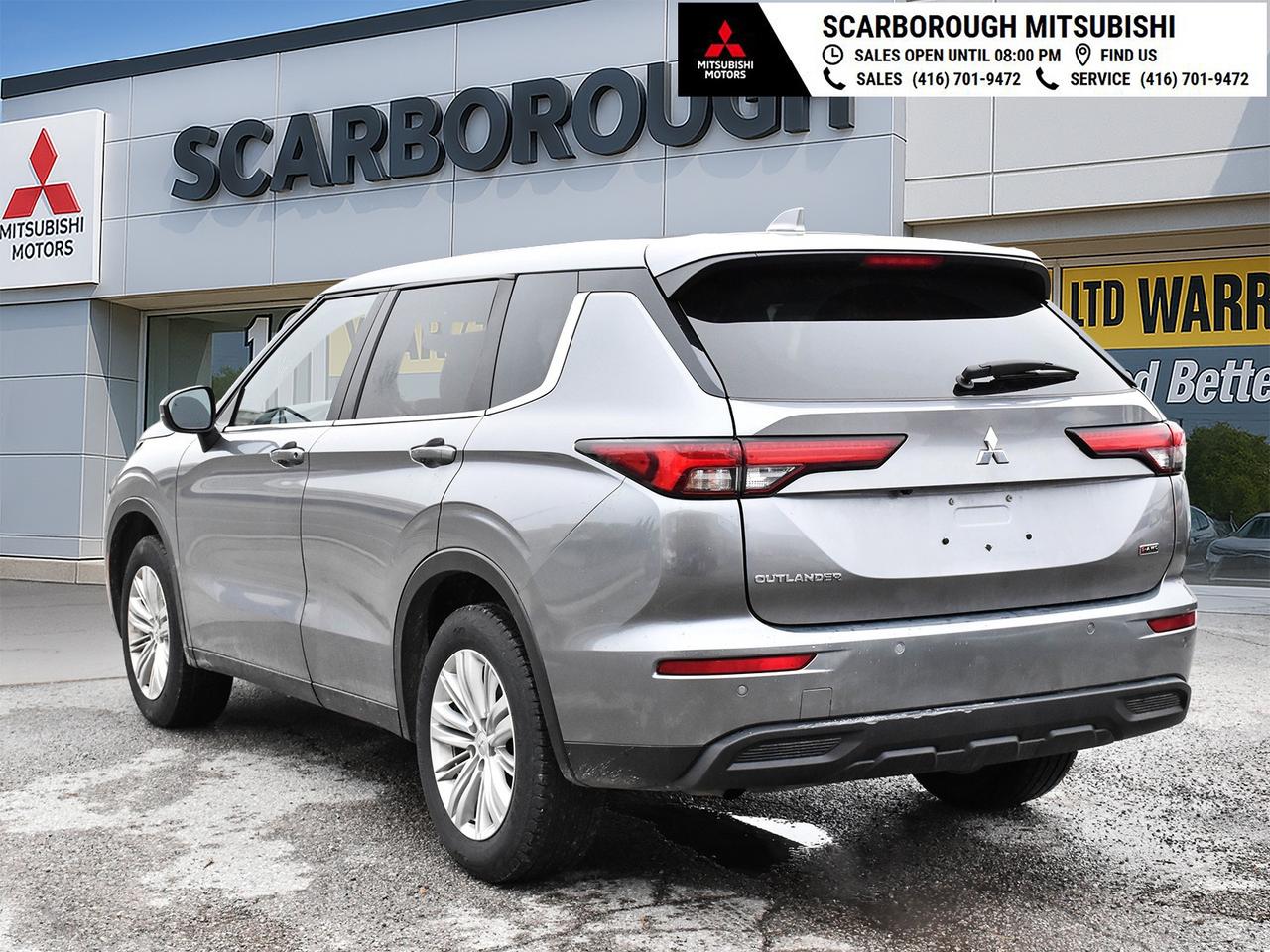 2024 Mitsubishi Outlander ES   4WD   Apple Carplay  Rear camera Photo