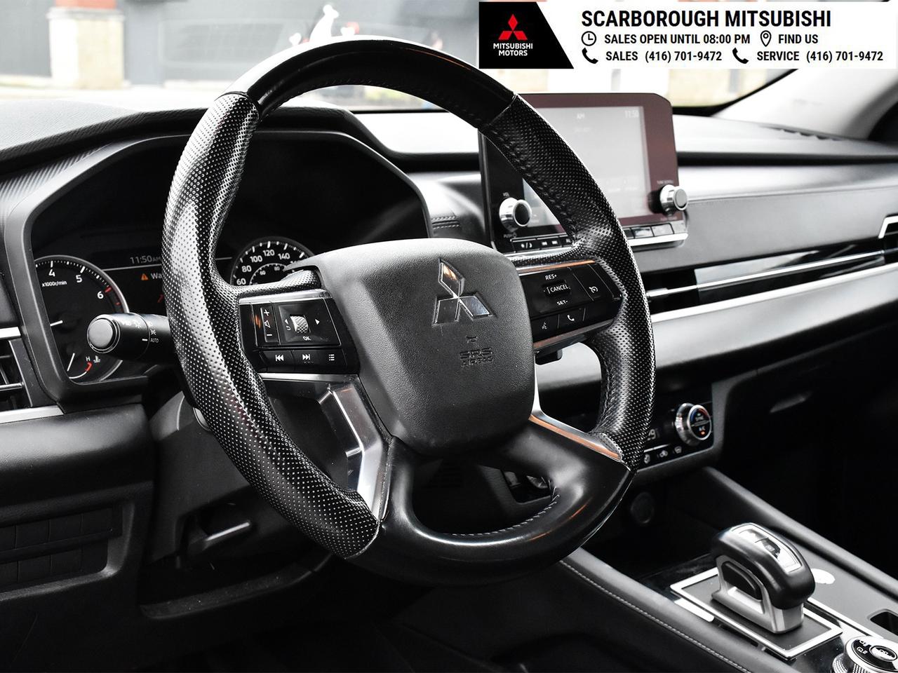 2024 Mitsubishi Outlander ES   4WD   Apple Carplay  Rear camera Photo