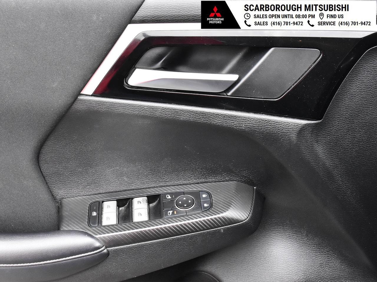 2024 Mitsubishi Outlander ES   4WD   Apple Carplay  Rear camera Photo