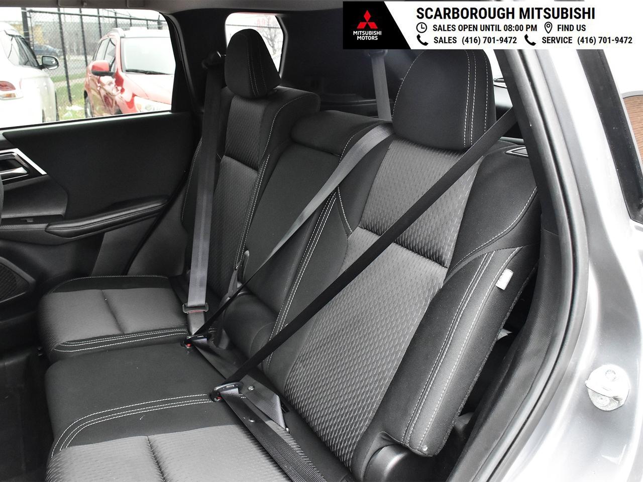 2024 Mitsubishi Outlander ES   4WD   Apple Carplay  Rear camera Photo