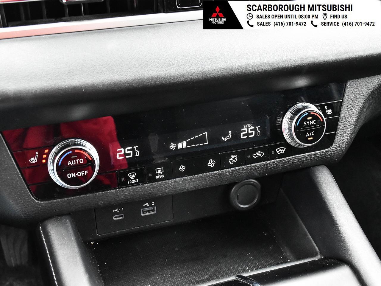 2024 Mitsubishi Outlander ES   4WD   Apple Carplay  Rear camera Photo