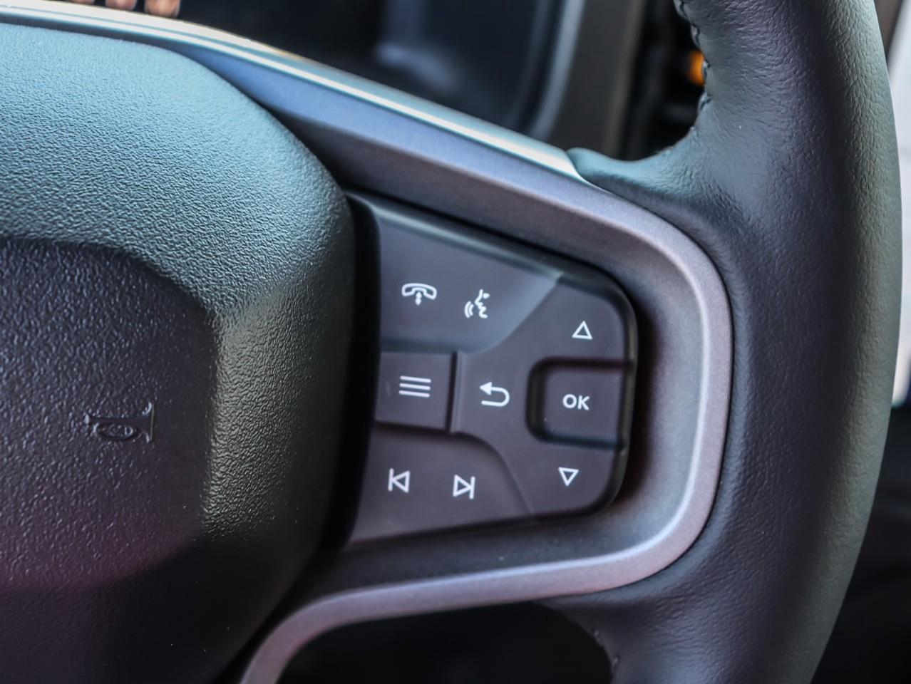 2024 Ford Bronco Badlands 2dr 4x4 Photo