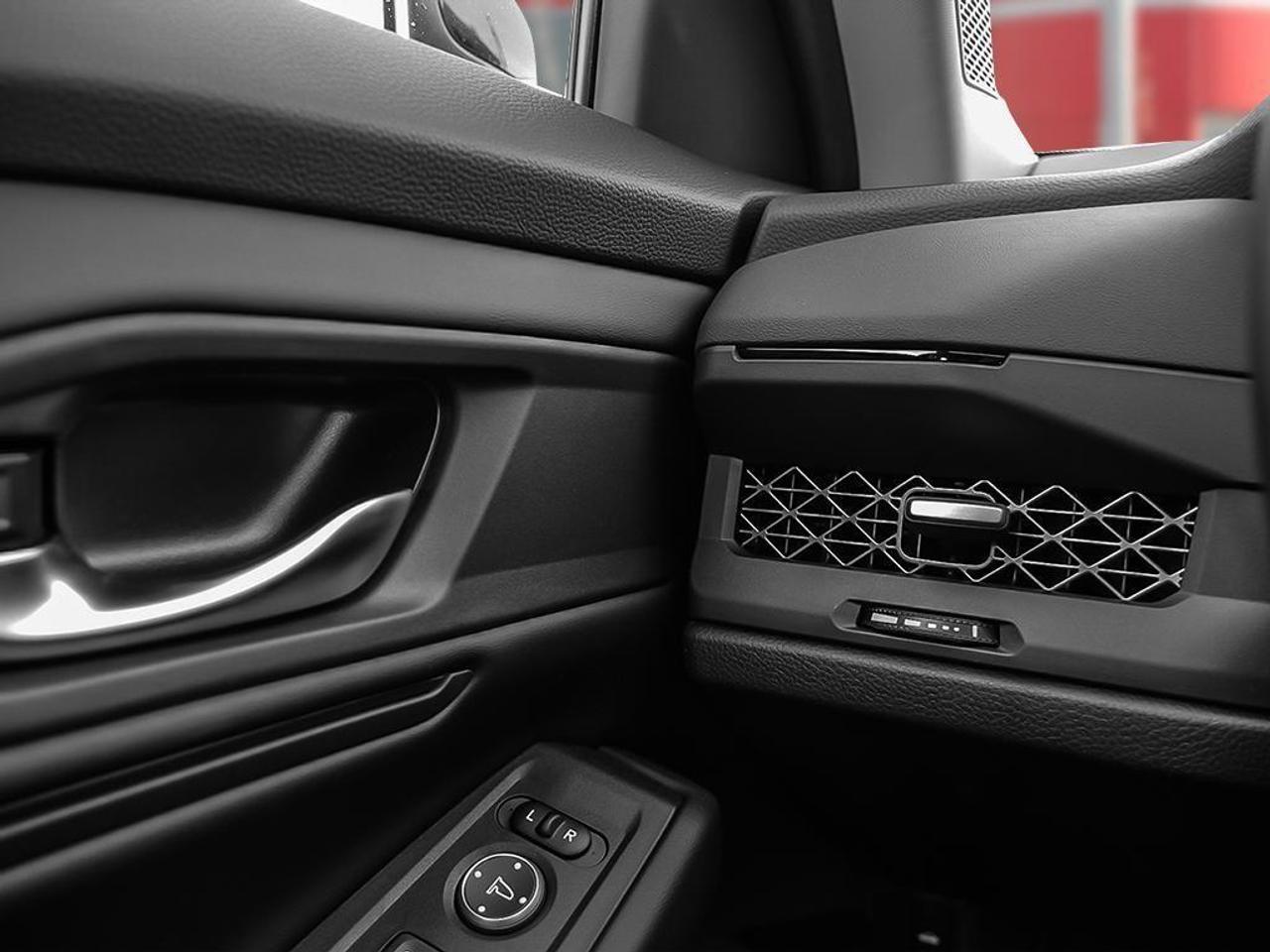 2025 Honda Accord SE 4dr Sedan Photo