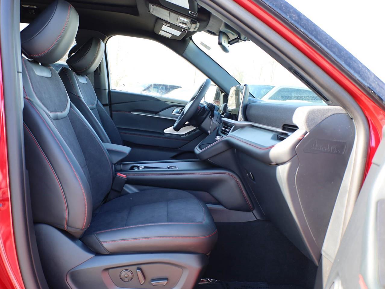 2026 Ford Explorer ST 4dr 4x4 Photo