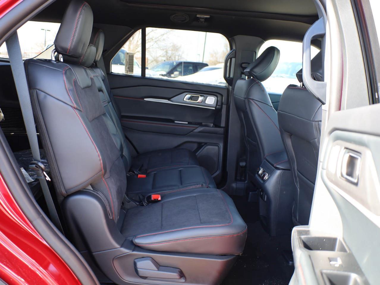 2026 Ford Explorer ST 4dr 4x4 Photo