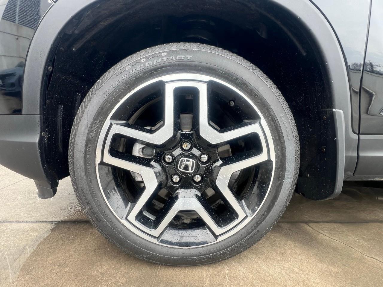 2023 Honda Passport Touring 4dr All-Wheel Drive Photo