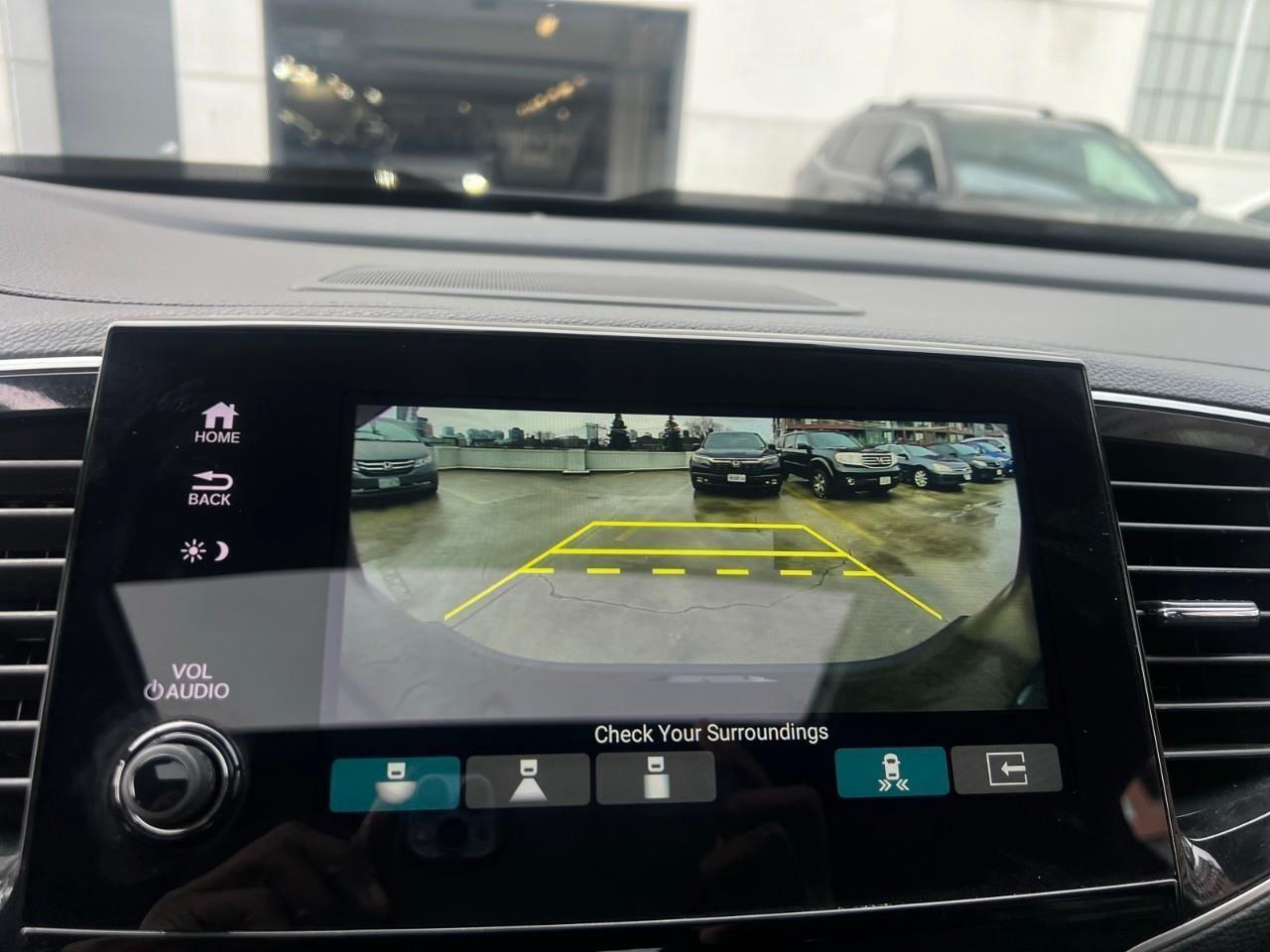 2023 Honda Passport Touring 4dr All-Wheel Drive Photo