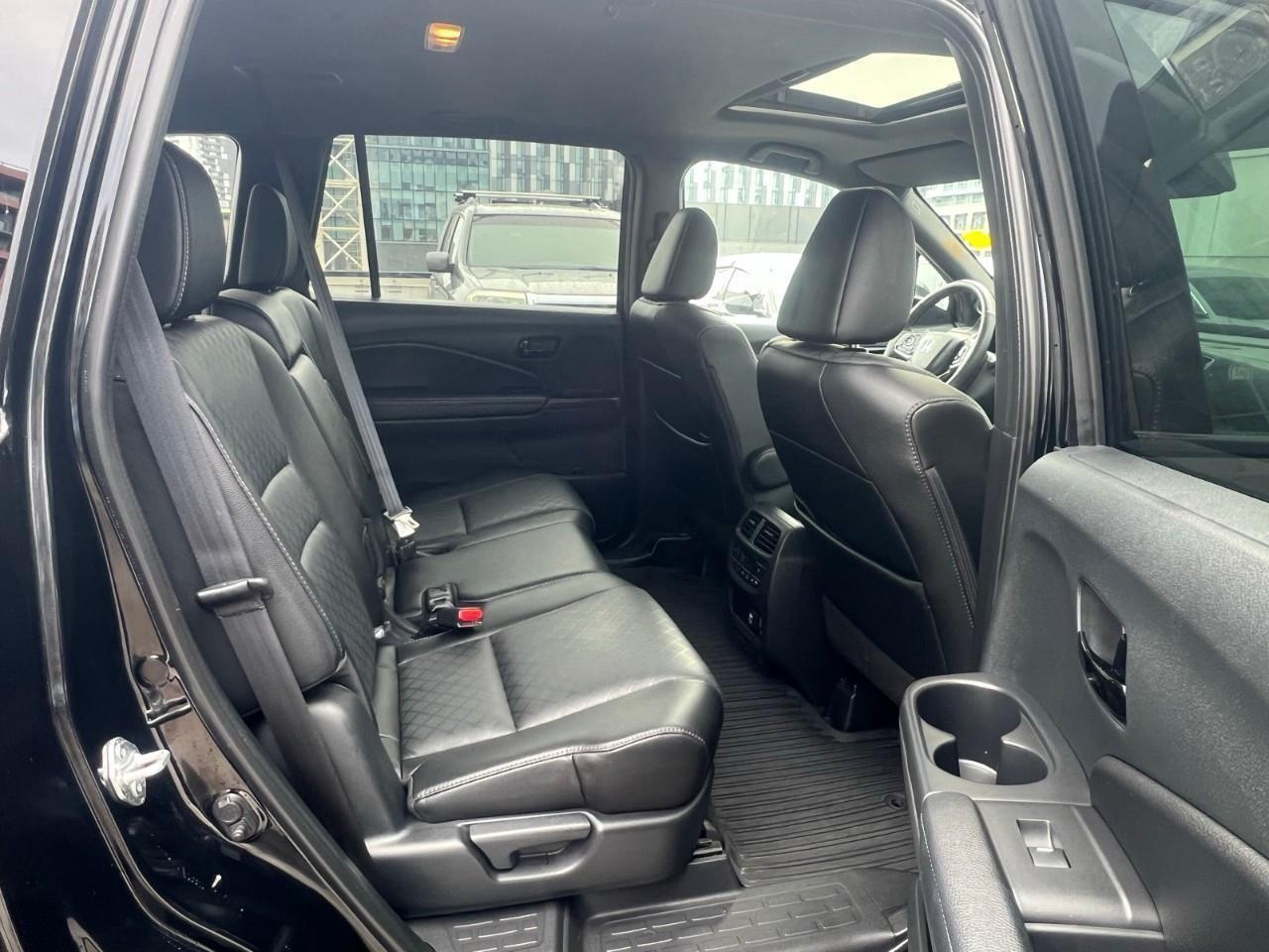2023 Honda Passport Touring 4dr All-Wheel Drive Photo