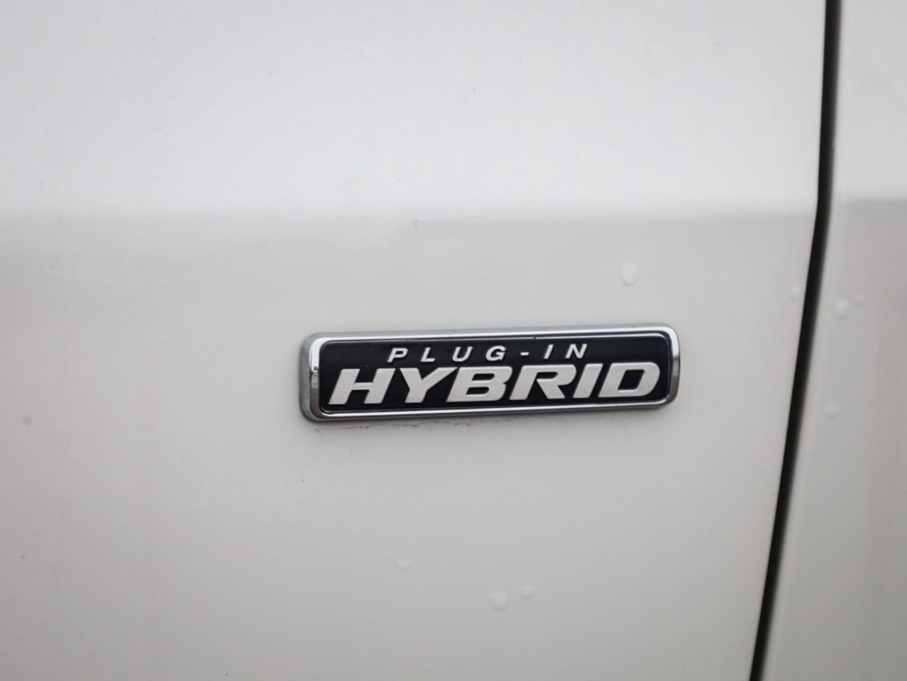 2025 Ford Escape PHEV 4dr Front-Wheel Drive Photo
