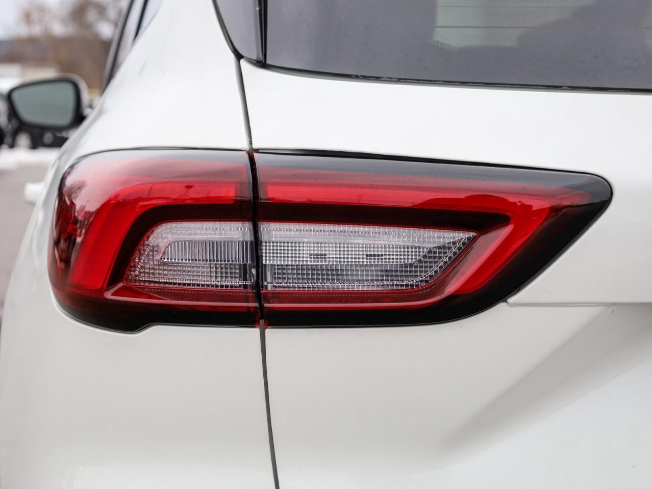 2025 Ford Escape PHEV 4dr Front-Wheel Drive Photo