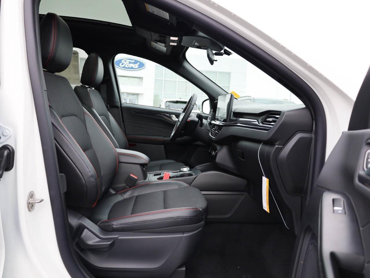 2026 Ford Escape ST-Line 4dr All-Wheel Drive Photo