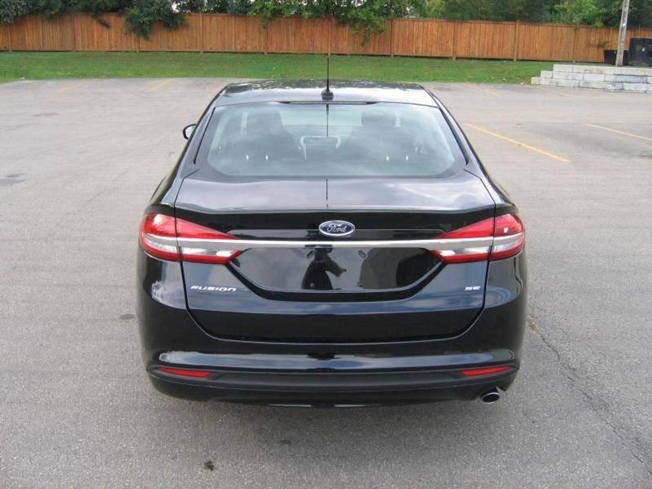 2017 Ford Fusion SE 4dr Front-wheel Drive Sedan Photo