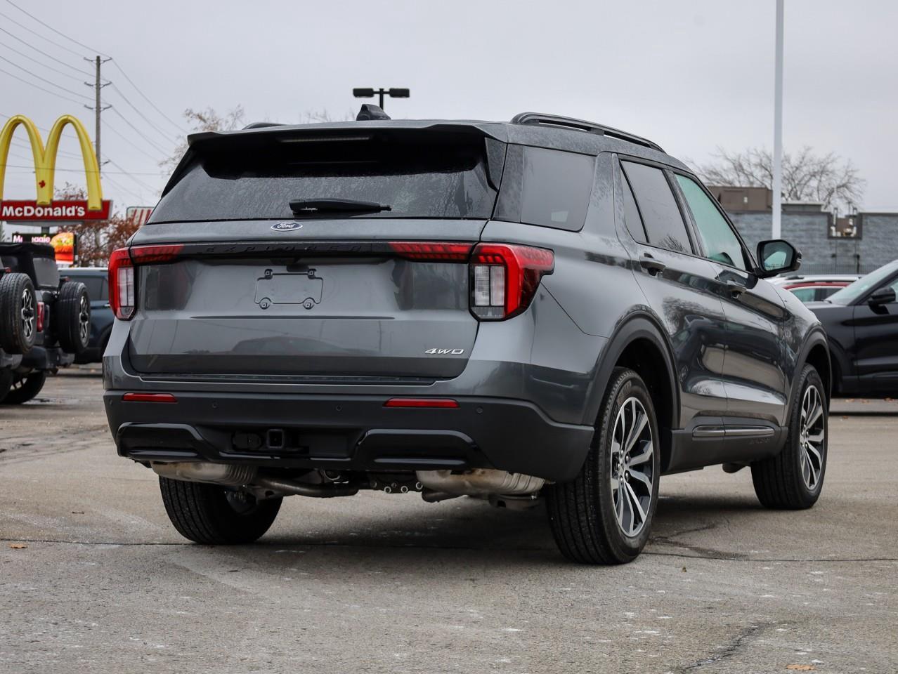 2025 Ford Explorer ST-Line 4dr 4x4 Photo