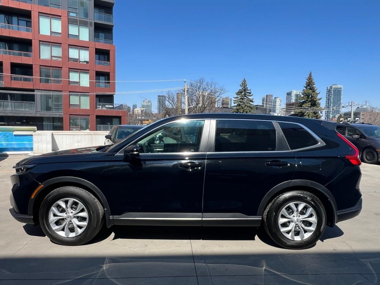 2024 Honda CR-V LX-B 4dr Front-Wheel Drive Photo3