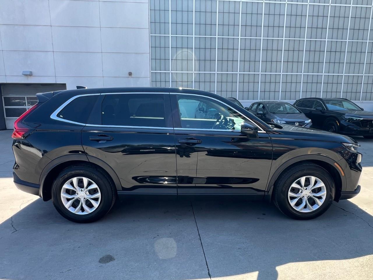 2024 Honda CR-V LX-B 4dr Front-Wheel Drive Photo