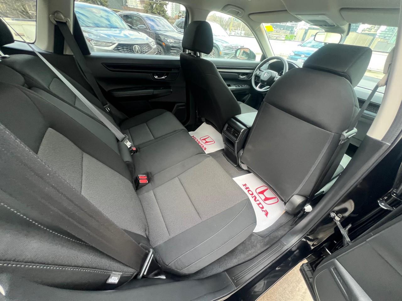 2025 Honda CR-V LX 4dr Front-wheel Drive Photo