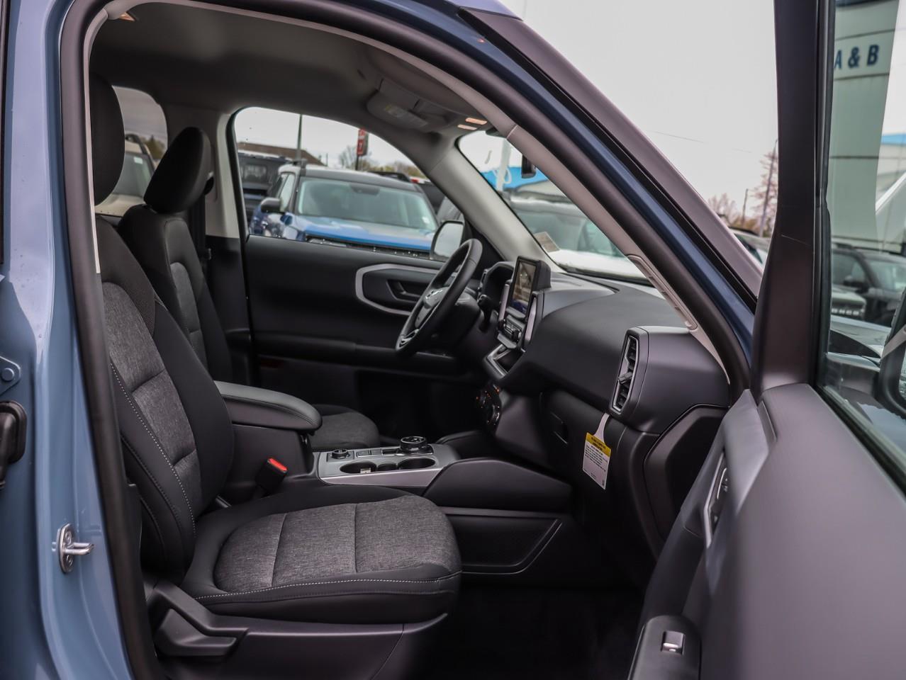 2024 Ford Bronco Sport Big Bend 4dr 4x4 Photo