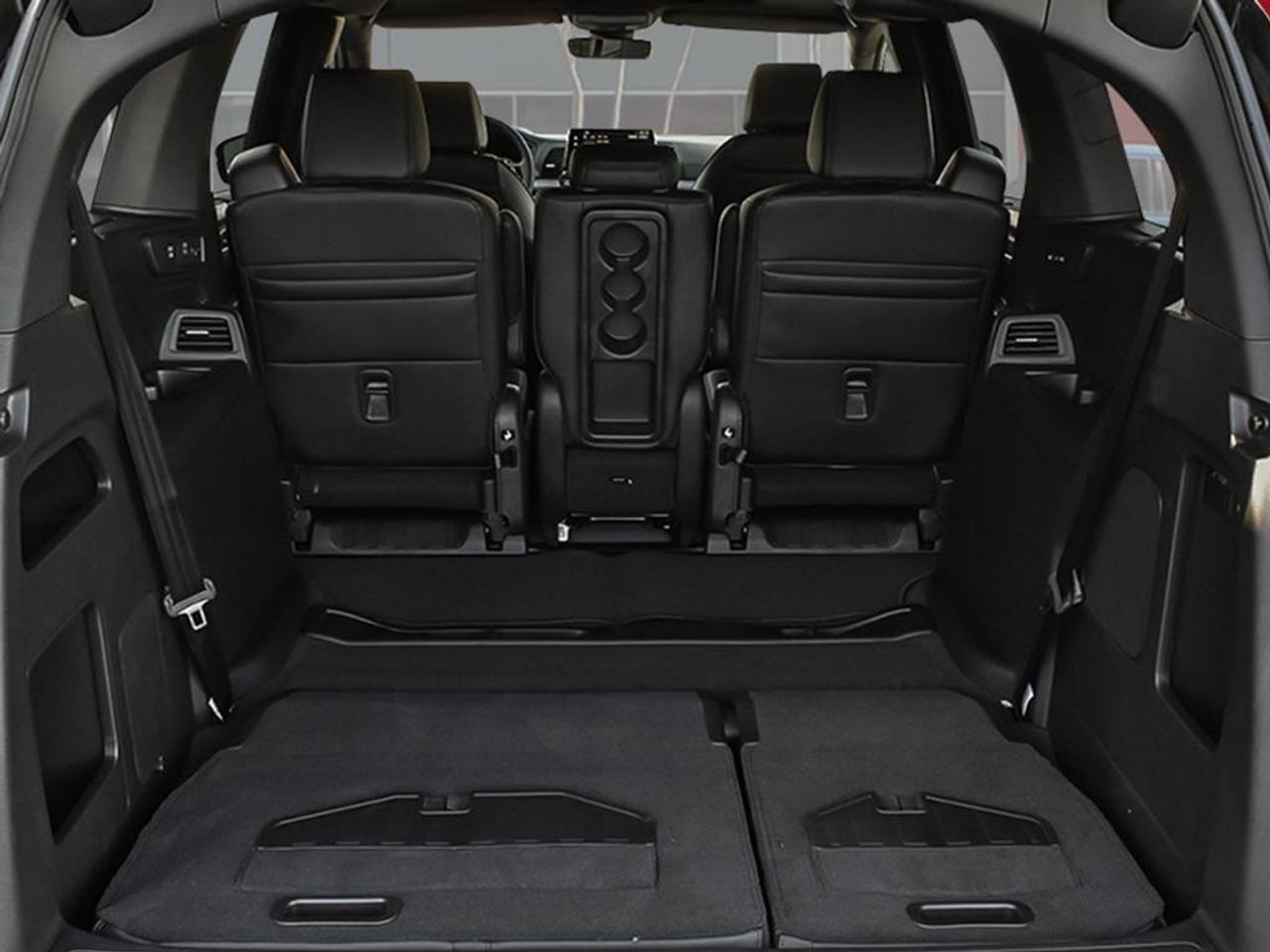 2025 Honda Odyssey Black Edition Passenger Van Photo