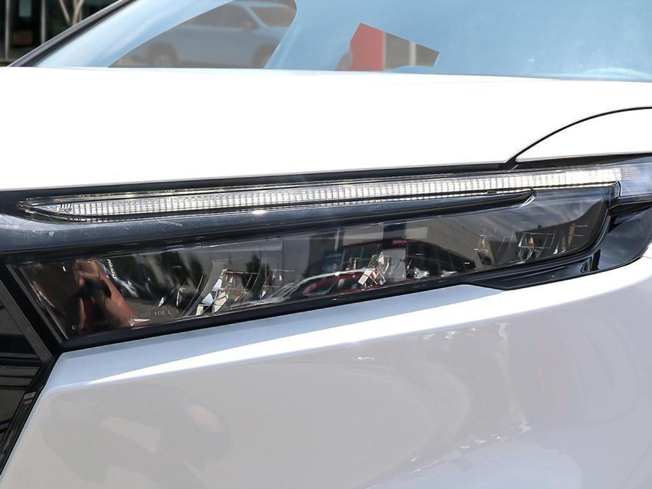 2026 Honda CR-V Hybrid Touring 4dr All-Wheel Drive Photo