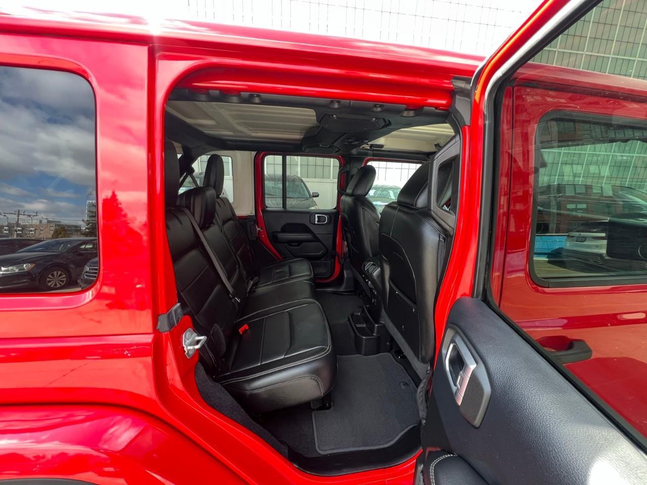2019 Jeep WRANGLER UNLIMITED Sahara 4dr 4x4 Photo