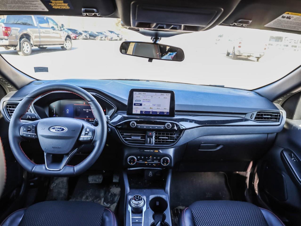 2025 Ford Escape ST-Line 4dr All-Wheel Drive Photo