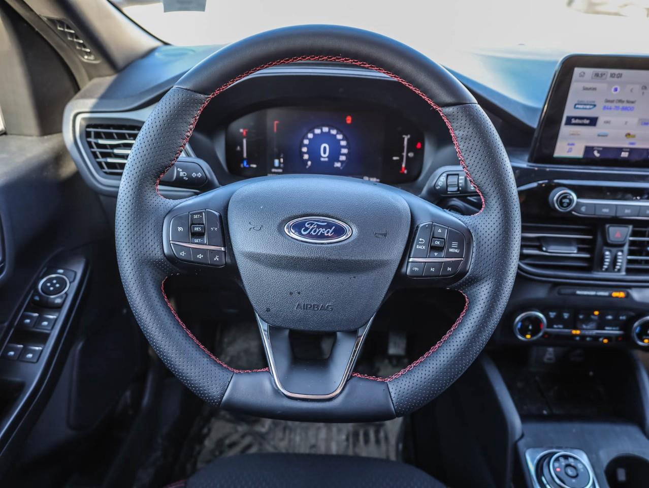 2025 Ford Escape ST-Line 4dr All-Wheel Drive Photo