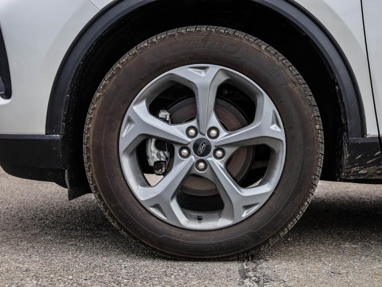 2025 Ford Escape ST-Line 4dr All-Wheel Drive Photo