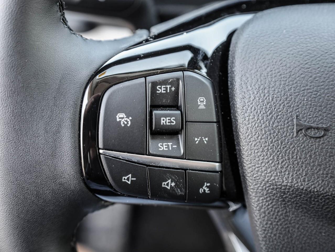 2025 Ford Escape PHEV 4dr Front-Wheel Drive Photo