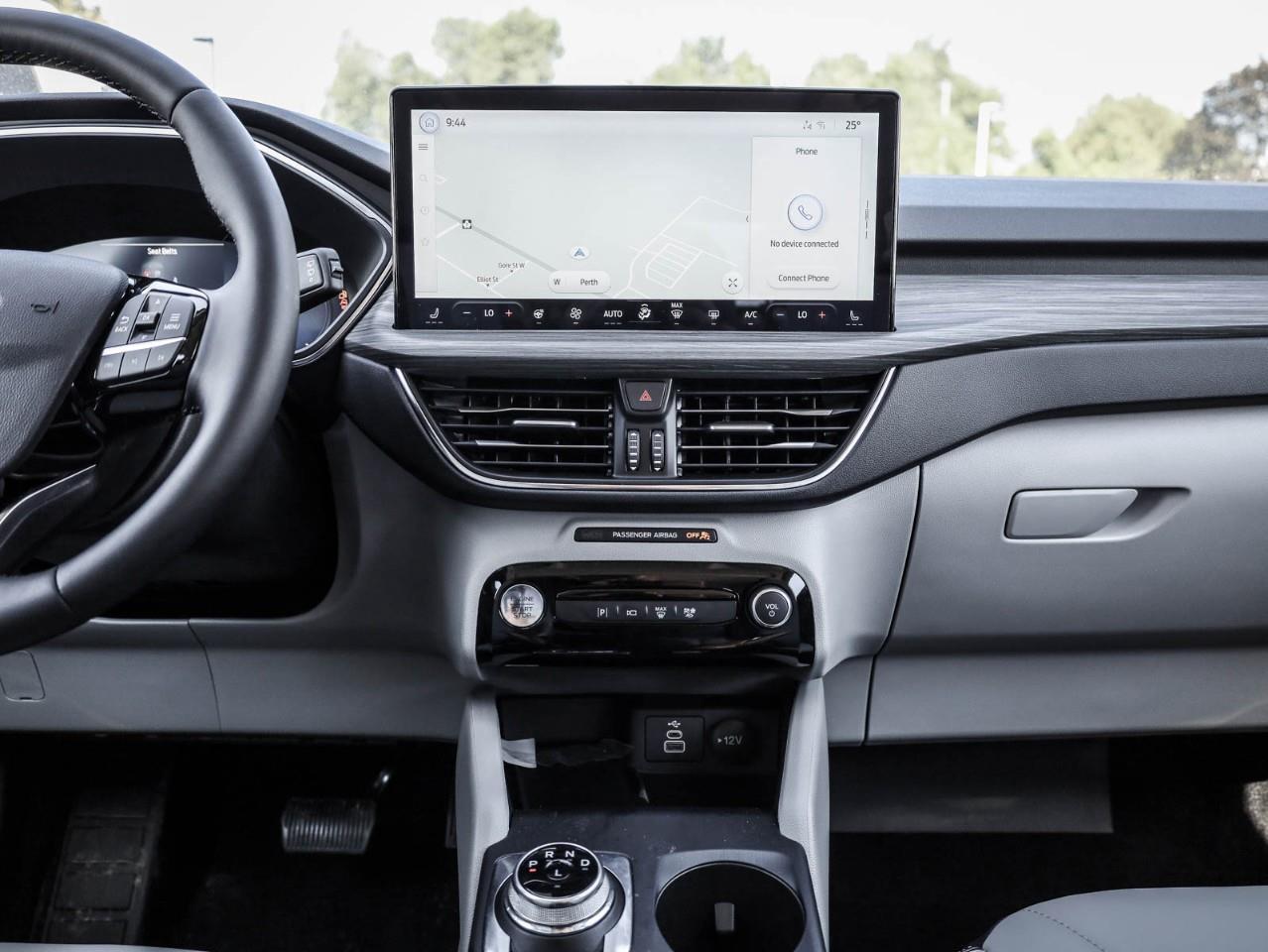 2025 Ford Escape PHEV 4dr Front-Wheel Drive Photo