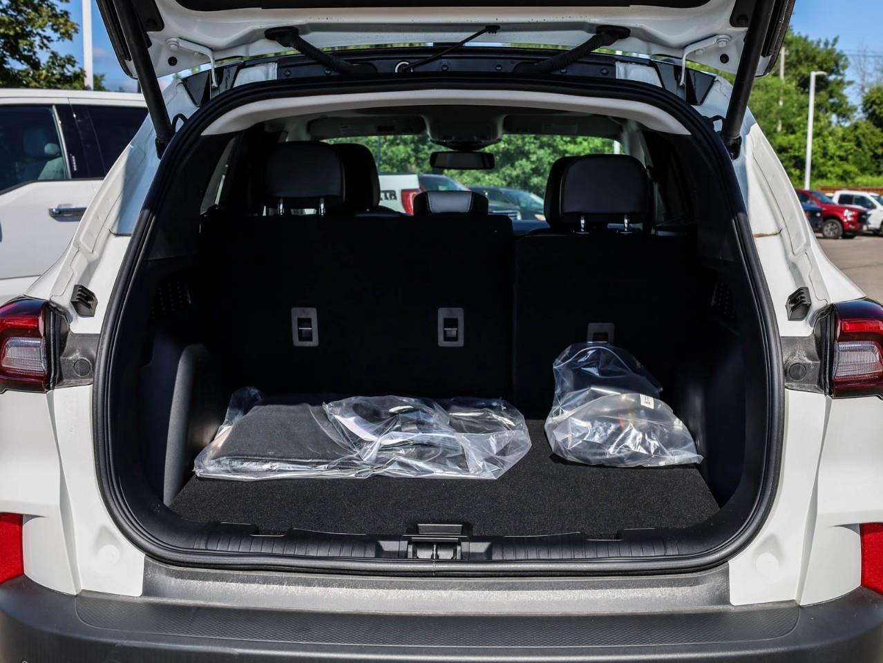 2025 Ford Escape PHEV 4dr Front-Wheel Drive Photo