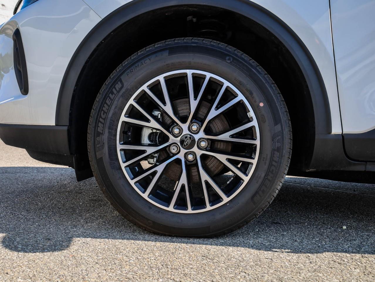 2025 Ford Escape PHEV 4dr Front-Wheel Drive Photo