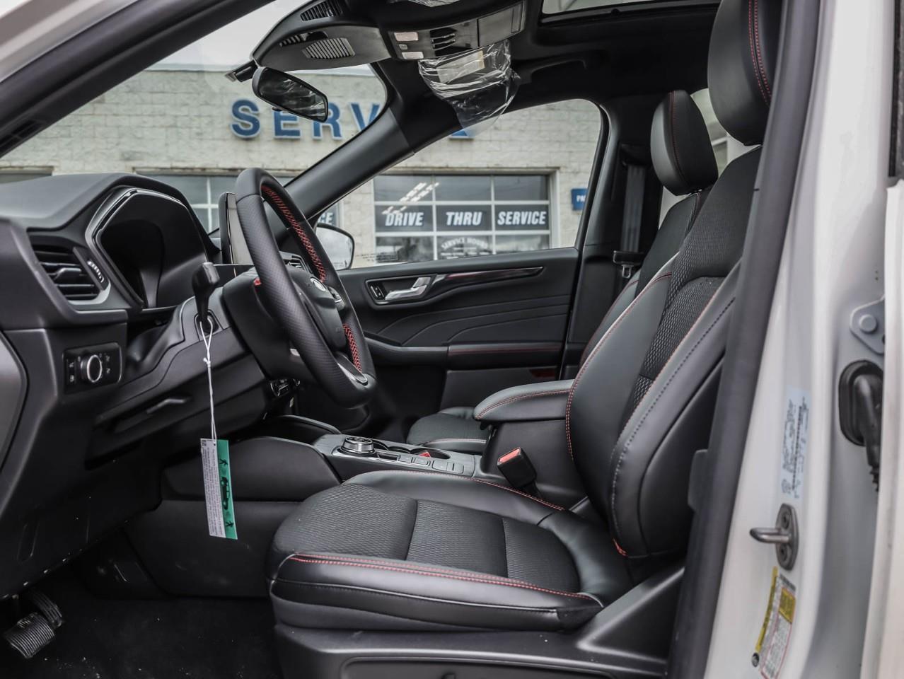 2026 Ford Escape ST-Line 4dr All-Wheel Drive Photo