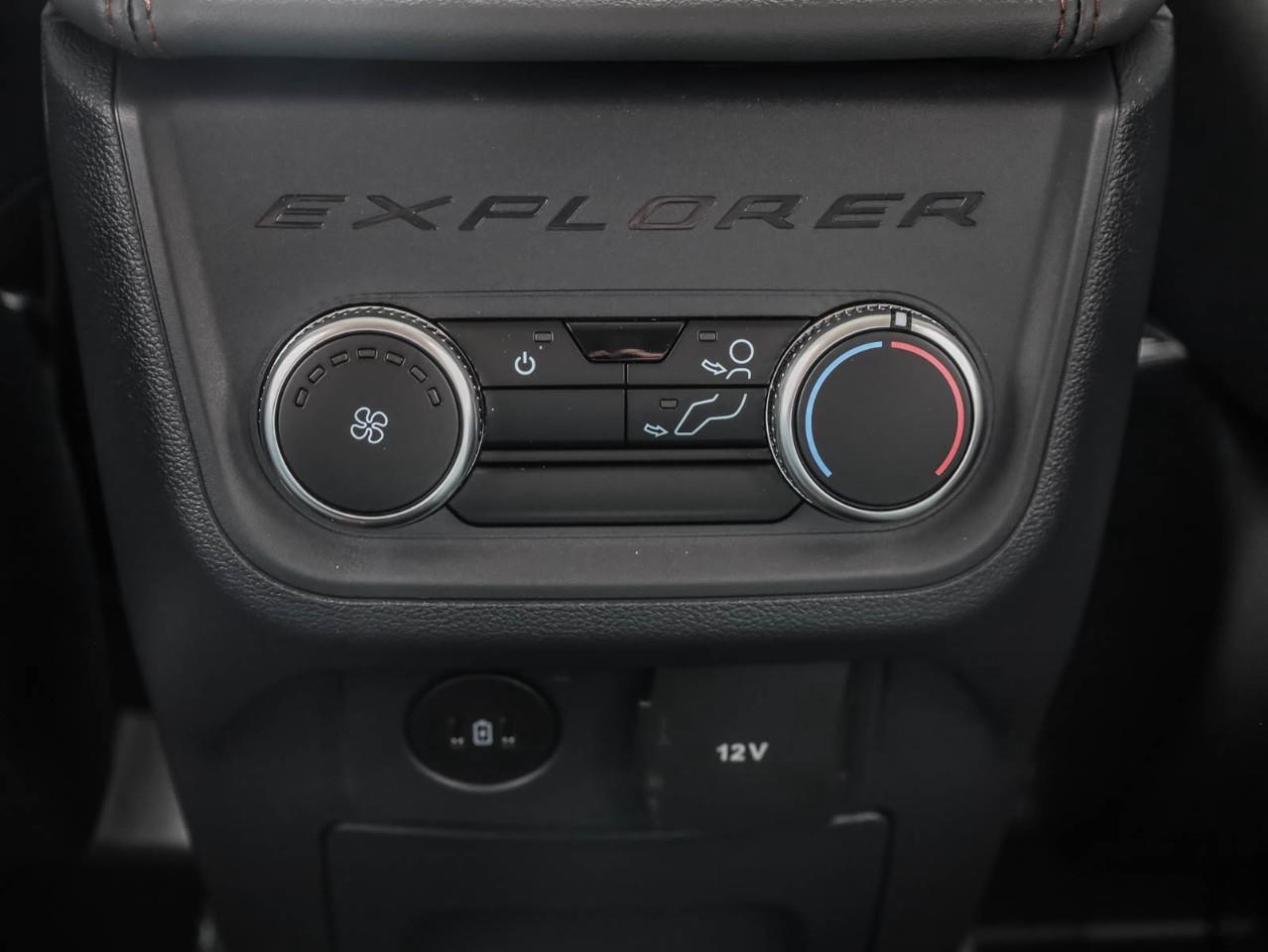 2026 Ford Explorer Active 4dr 4x4 Photo