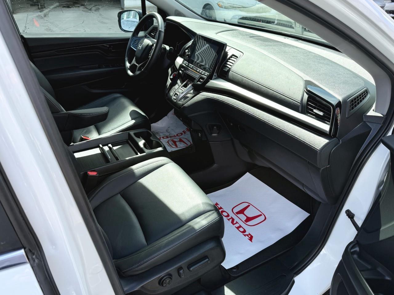 2024 Honda Odyssey EX-L Passenger Van Photo