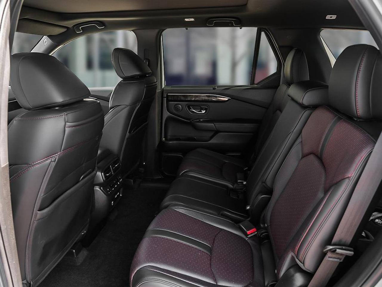 2025 Honda Pilot Black Edition 4dr All-Wheel Drive Photo