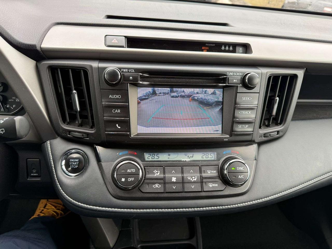 2018 Toyota RAV4 XLE Photo