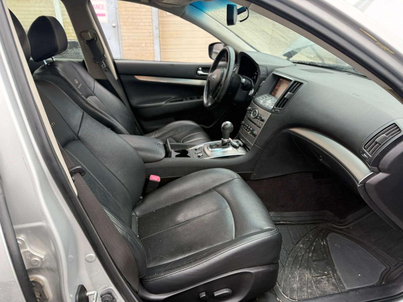 2010 Infiniti G37 X Photo