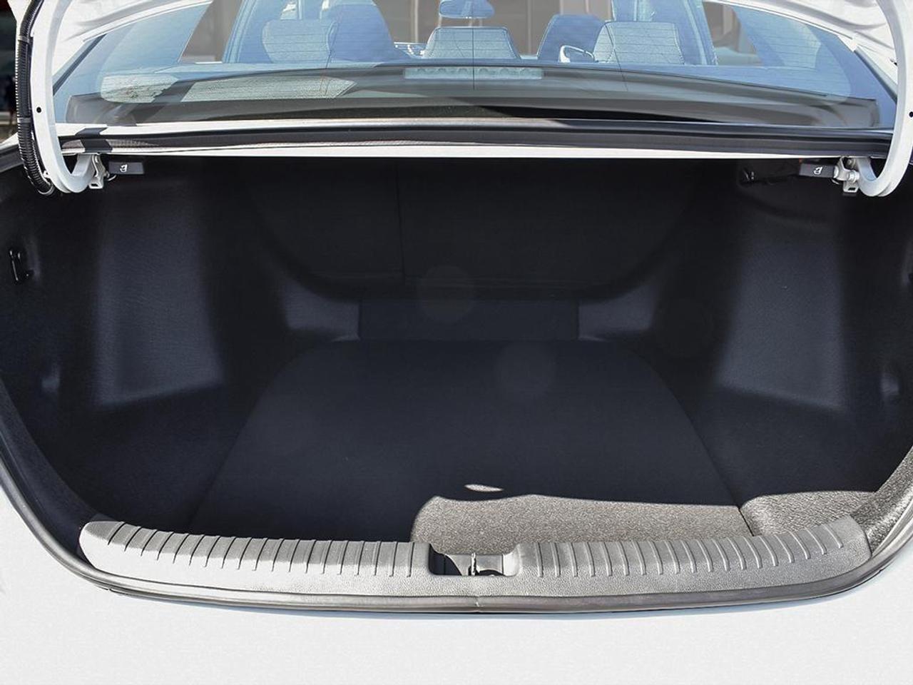 2026 Honda Accord Hybrid Sport-L 4dr Sedan Photo